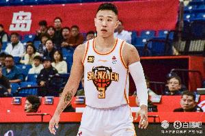 开云体育app-攻防俱佳！贺希宁17中8&amp;三分7中3拿到19分 贡献4次抢断