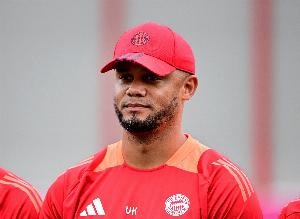 孔帕尼：整个赛季我们都踢出了统治力，这个冠军激励我们迈向未来