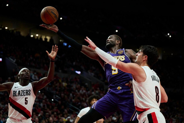 开云官网-“想把我变成卡佩拉”，德安德烈·艾顿不满他在湖人的角色定位|麦克梅纳明|勒布朗-詹姆斯|洛杉矶湖人队|奥兰多魔术队|卢卡-东契奇_新浪体育_新浪新闻