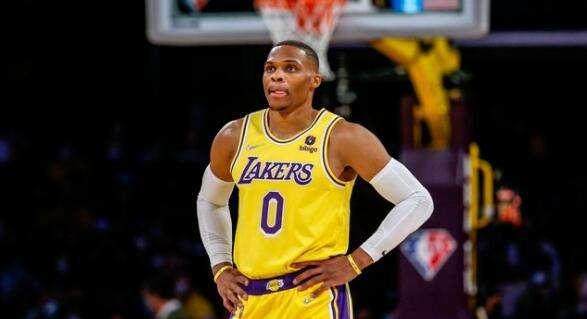 开云官网-合理龟上线！加时参与12分 这样的韦少你忍心交易？