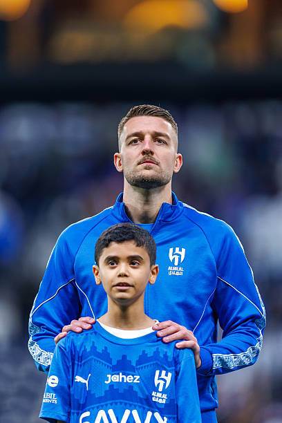 开云官网-米兰考虑签回米林科维奇补强中场|AC米兰|阿莱格里|意甲|塔雷|拉齐奥_新浪体育_新浪新闻